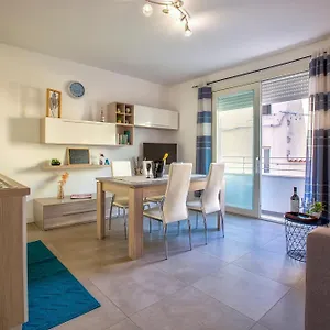  Apartment Maison Rossini Italy